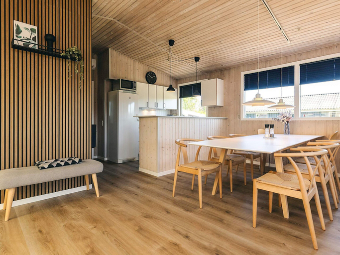 Food & Drinks, 8 Person Holiday Home in Otterup, Nordfyns