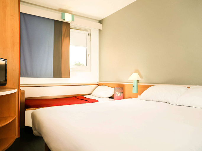 Bedroom 3, ibis Orange Centre Échangeur A7 A9, Vaucluse