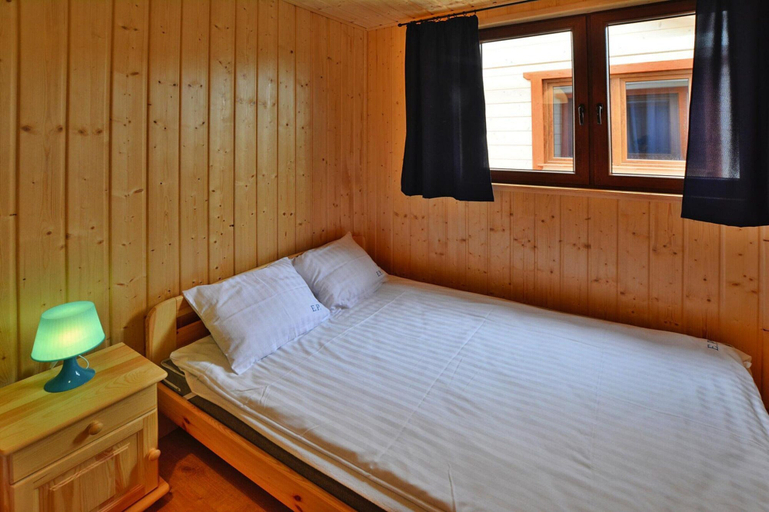 Room 2, Holiday Home in Sianozety Near Beach, Kołobrzeg