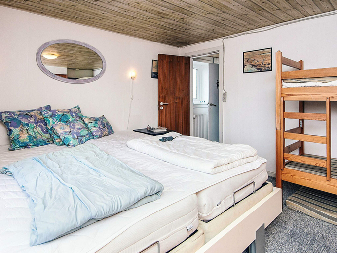 Bedroom 3, 8 Person Holiday Home in Ulfborg, Lemvig