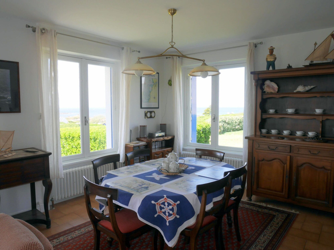 Dining 4, Holiday Home in Brittany With Sea View, Finistère