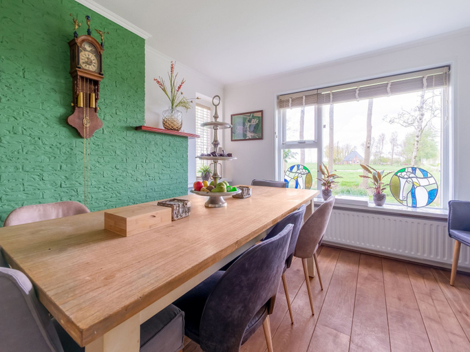Dining 5, B&B Farm Grutsk in Suwald With its Harbor, Tytsjerksteradiel