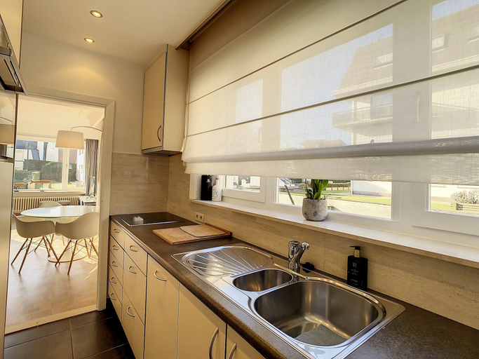 Private kitchen 2, Apartment by the Seawall in Belgium, West-Vlaanderen