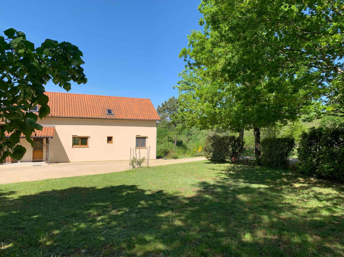 Others 4, La Maison des Oiseaux, Dordogne