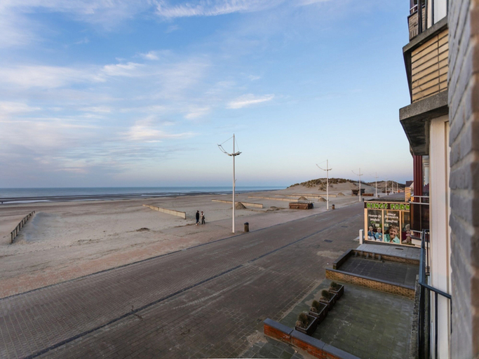 View from property 3, Renovated Flat Suitable for 6 People, West-Vlaanderen