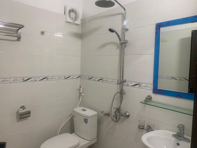 Bathroom 5, Sen's homestay, Hoa Lư