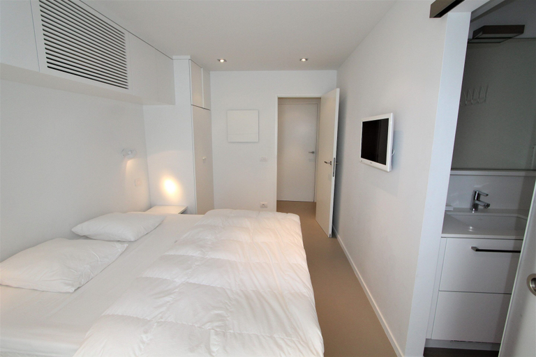 Room 5, Apartment in Het Zoute near Mini-Golf, West-Vlaanderen