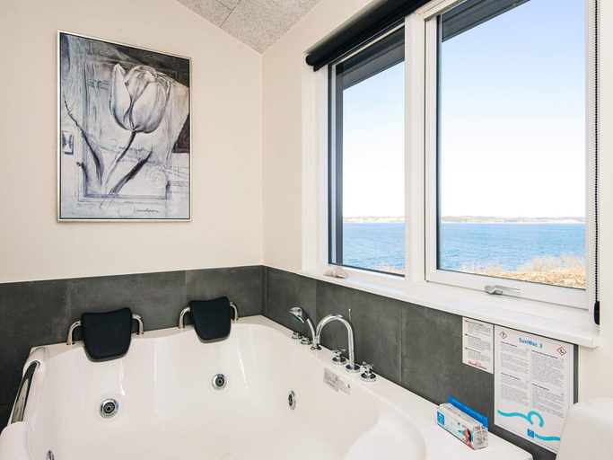 Spa treatment, 5 Star Holiday Home in Logstrup, Viborg