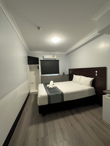 Bedroom 5, Dch On Mitchell, Darwin