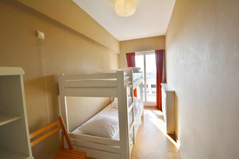 Room 5, Apartment in Belgium With Stunning Sea Views, West-Vlaanderen