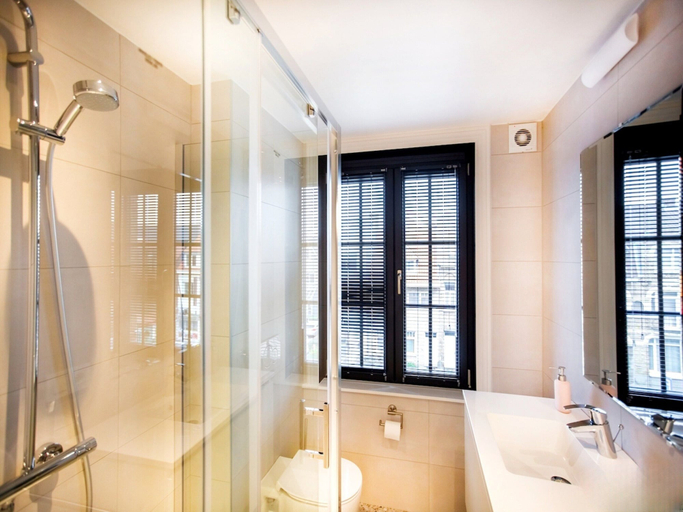 Bathroom 4, Modern, Snug Holiday Home Near Koksijde Beach, West-Vlaanderen
