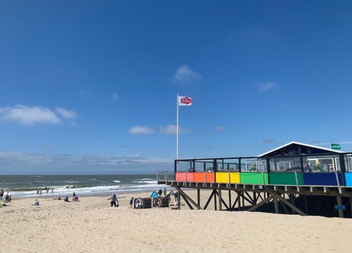 Others 4, Bungalow in Sint Maartenszee Near Beach, Zijpe