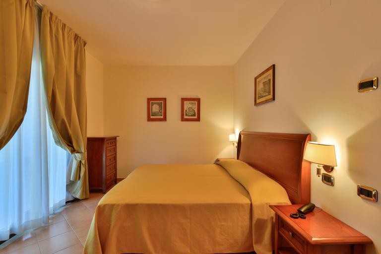 Bedroom 3, Minerva Resort Hotel, Salerno