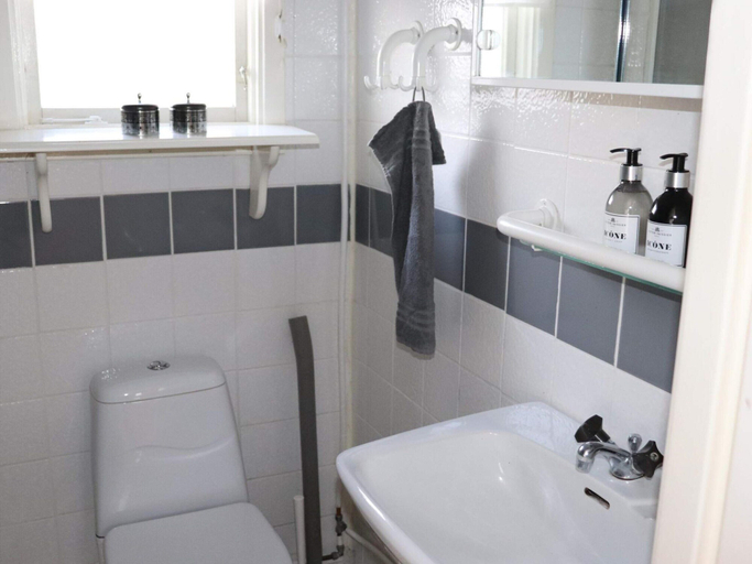 Bathroom, 4 Star Holiday Home in Mellbystrand, Laholm