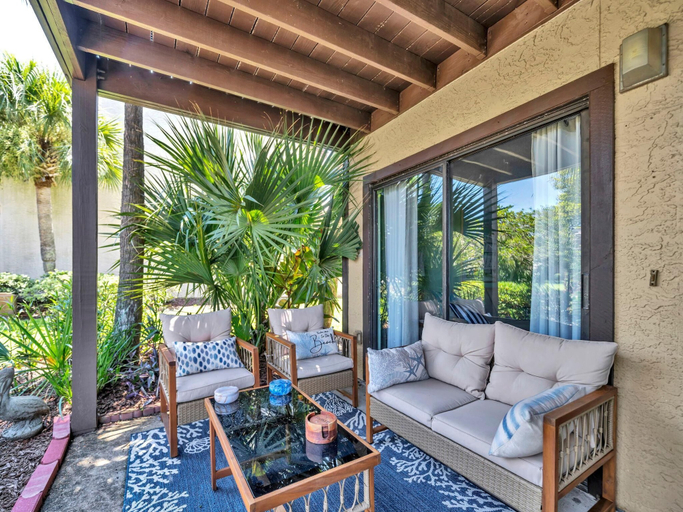 Terrace/patio 1, Portside I1- Gulf Palms, Bay