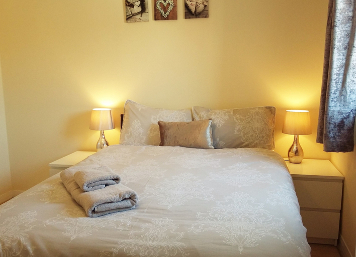 Others 5, Modern 2 Bedroom Glasgow Apartment, Glasgow
