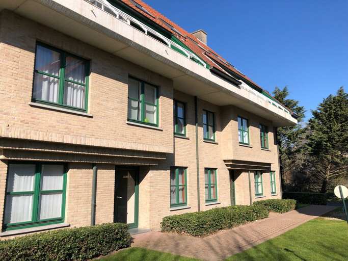 Exterior 3, Duplex Flat in Koksijde With sun Terraces, West-Vlaanderen