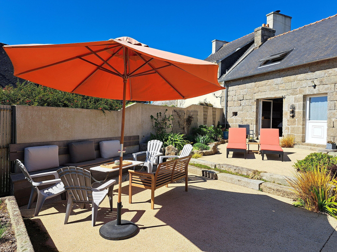 Primary image, Granite House by GR34  Sandy Beach, Finistère
