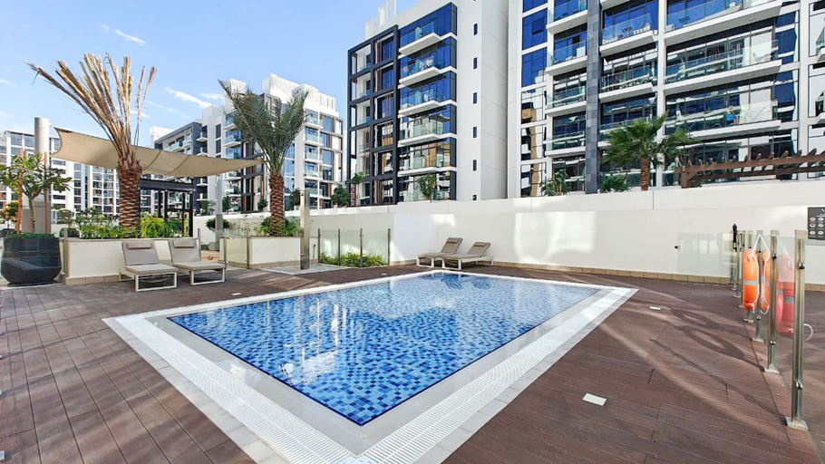 Room 2, 1 Bedroom and a Marvelous Flat in Azizi Riviera 26, Dubai