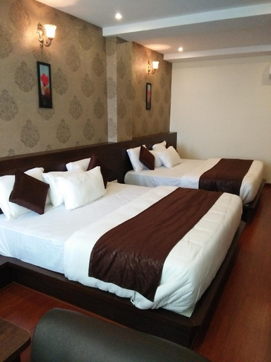 Others 5, Hotel Samanvi International, Hassan