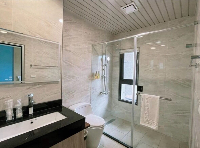 Bathroom 3, Aqua rooftop, Yilan