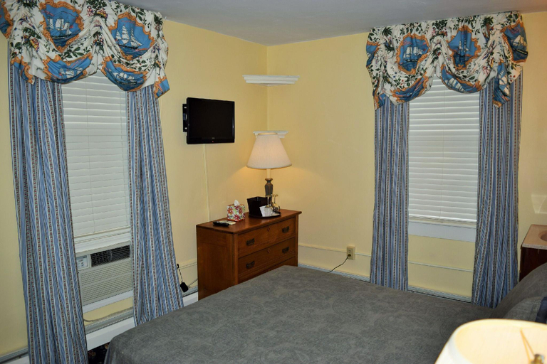 Others 4, The Inns On Bellevue, Newport