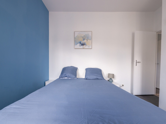 Room 3, Apartment in Le Mans Near City Center, Sarthe