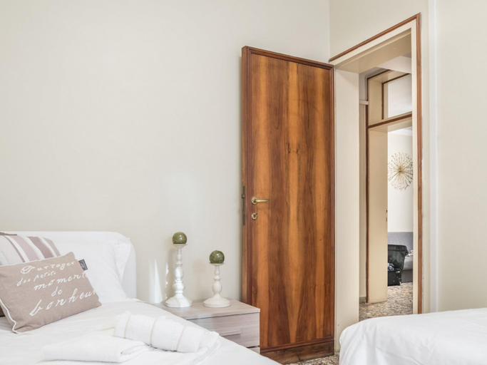 Room 2, Venice Ca San Marco Canal View by Wonderful Italy, Venezia