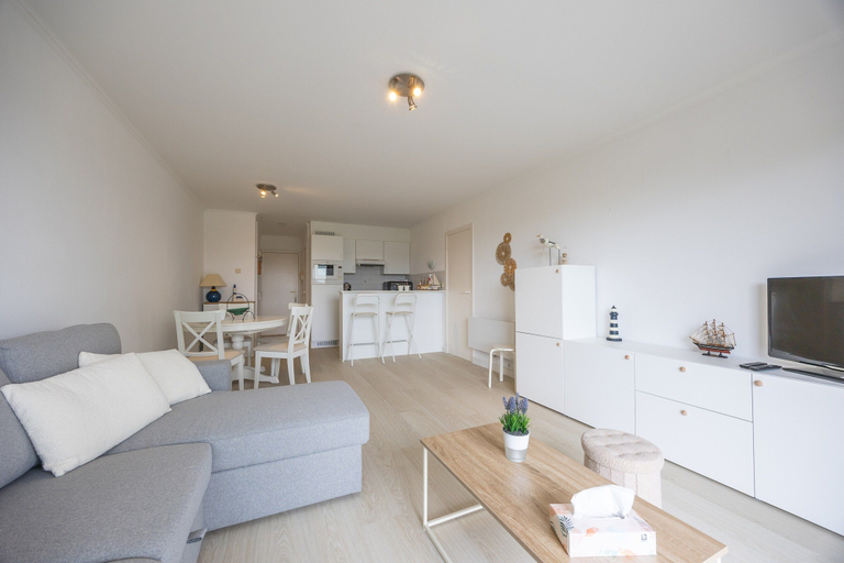 Living room 3, Ground Floor Apartment With Sunny Terrace, West-Vlaanderen