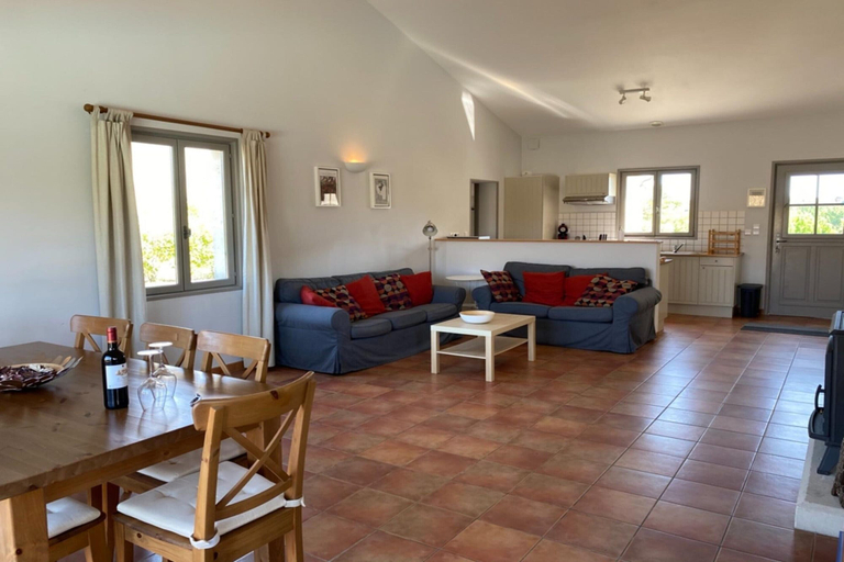 Living room 5, Charming Apartment in Dordogne Countryside, Charente