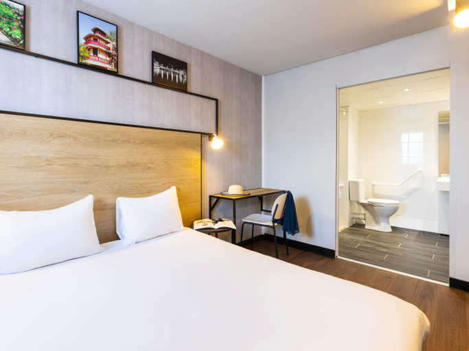 Bedroom 5, ibis Épinal Centre-Ville, Vosges