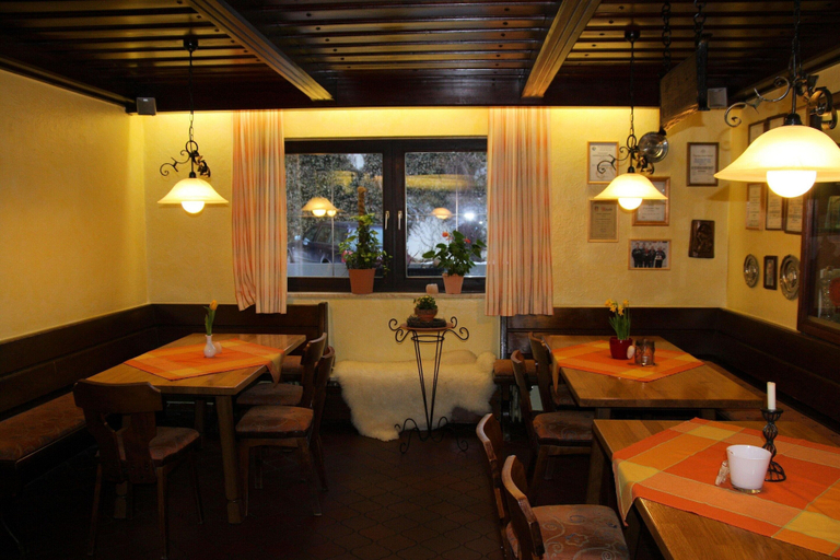 Dining 4, Gruppenhaus mit Komfortabler Ausstattung, Regen