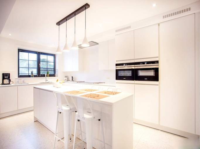 Private kitchen, Modern, Snug Holiday Home Near Koksijde Beach, West-Vlaanderen