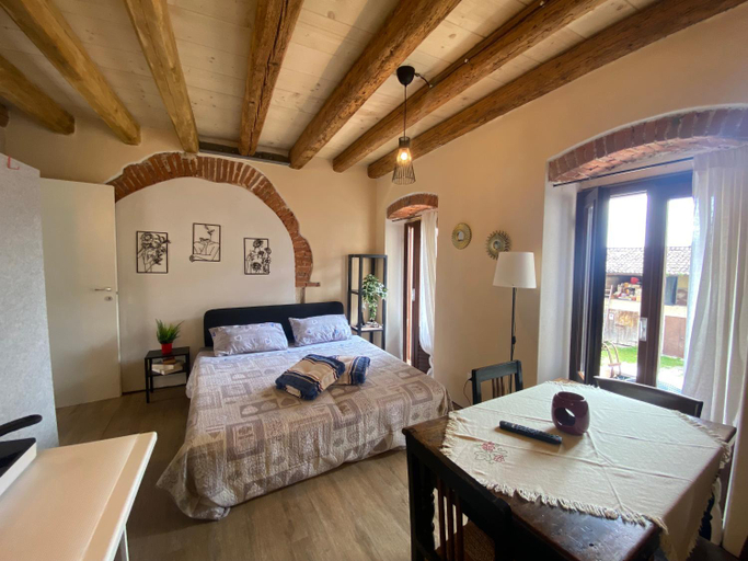 Others 2, Borgo Antico, Verona