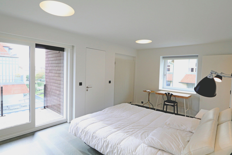 Room 5, Apartment in Het Zoute With Sea Views, West-Vlaanderen