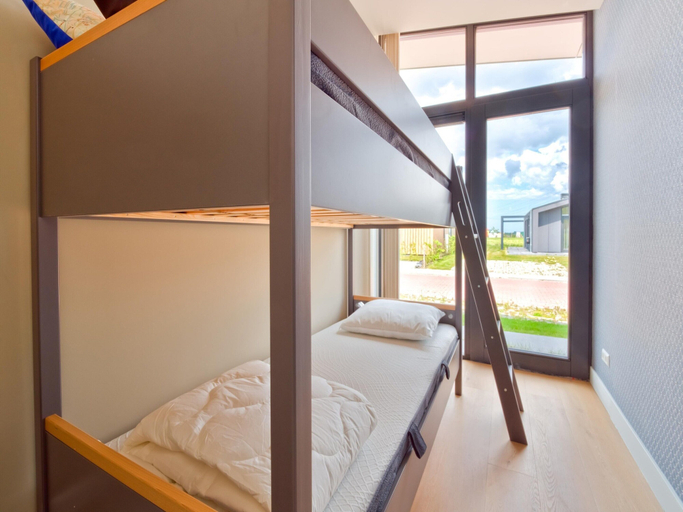 Room 5, Holiday Home in Oud Ade With View, Alkemade