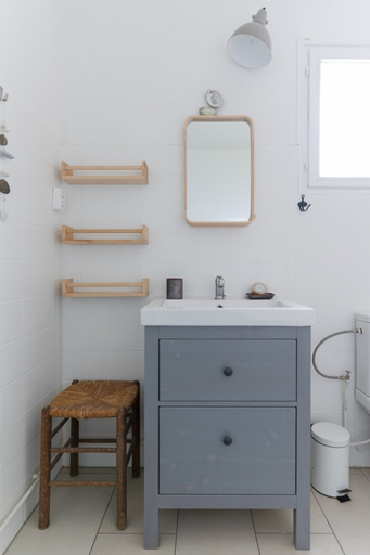 Bathroom 5, House in Portsall Near Plage Aux Vaches, Finistère