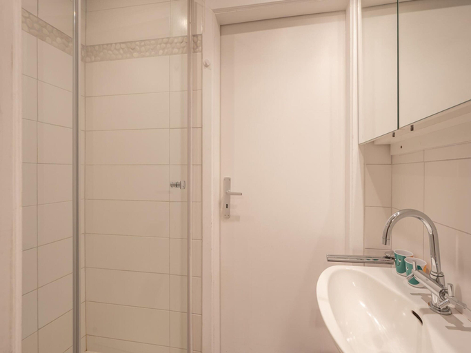 Bathroom 2, Cozy Knokke Beach Escape, West-Vlaanderen