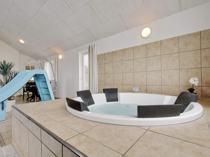 Spa treatment 1, 5 Star Holiday Home in Bogense, Nordfyns