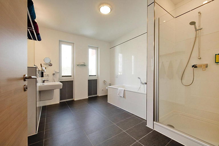 Bathroom 3, Apartment fur 3 Personen in Strausberg, Märkisch-Oderland