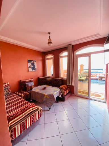 Living area 3, terrasse plage, Agadir-Ida ou Tanane