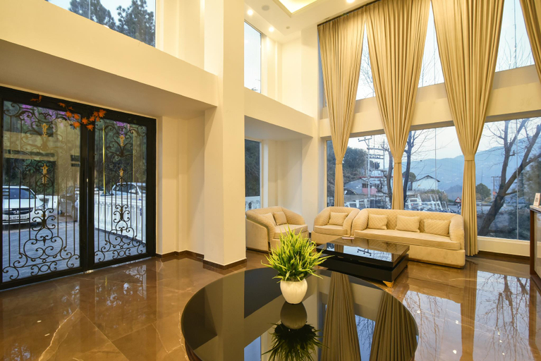 Public Area 2, Claret Inn By DLS Hotels, Chamba