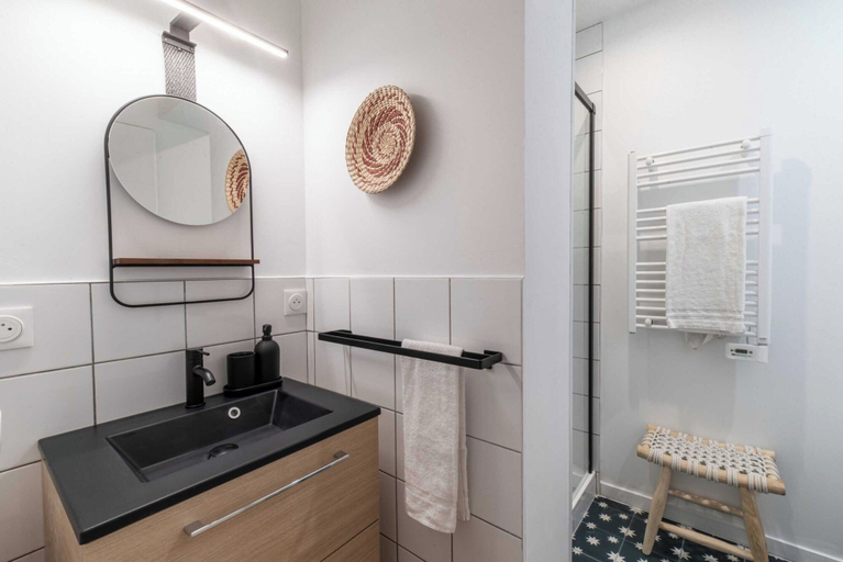 Bathroom, Dify Blanc Nature - Parilly, Rhône