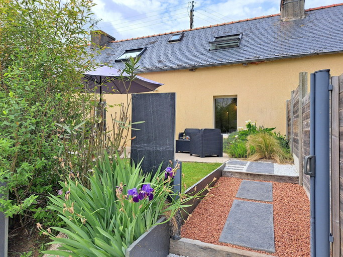 Exterior 4, Holiday Home in Brittany Near Telgruc Beach, Finistère