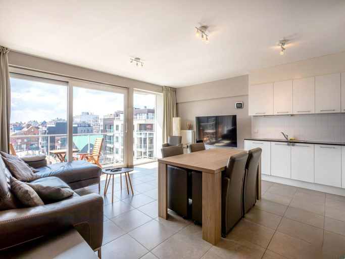 Living room 2, Chic Apartment in Koksijde With Modern Comforts, West-Vlaanderen