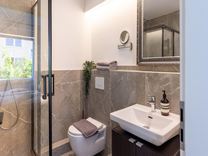 Bathroom 4, Apartment in Koblenz Near Deutsches Eck, Koblenz