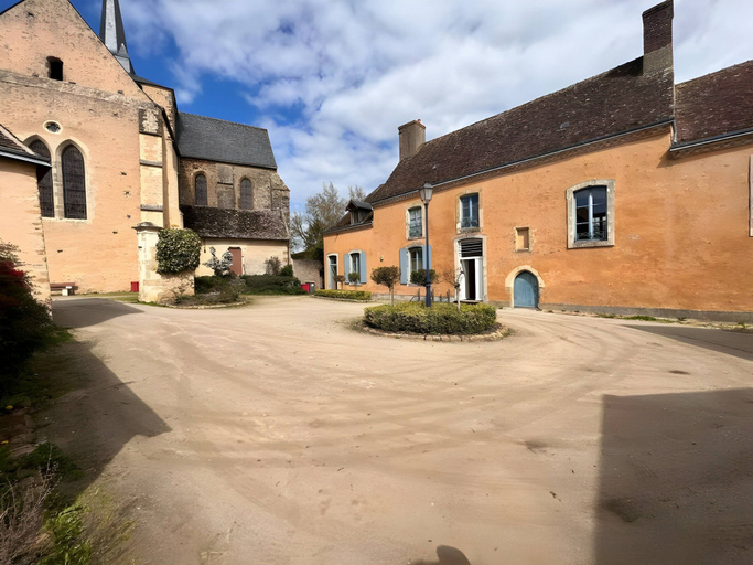 Exterior, Apartment in Saint-mars-sous-ballon, Sarthe