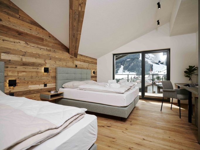 Room 4, Chalet in Berwang With Ski-in/ski-out Access, Reutte