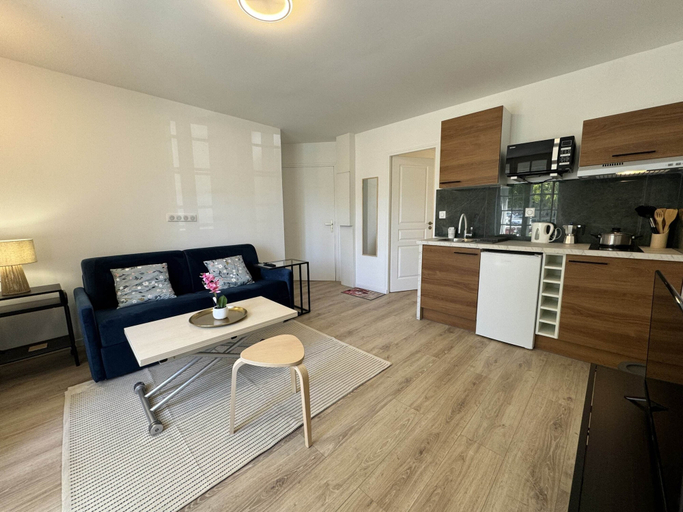 Living room 3, Apartment in Le Mans With Private Terrace, Sarthe