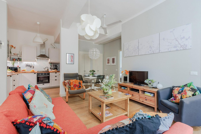 Room 4, Miss Penny in Lucca With 2 Bedrooms and 1 Bathrooms, Lucca